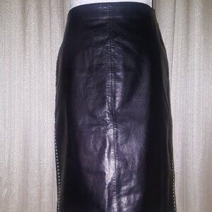 Ann Taylor, Size 4, Black w White Side Stitching
